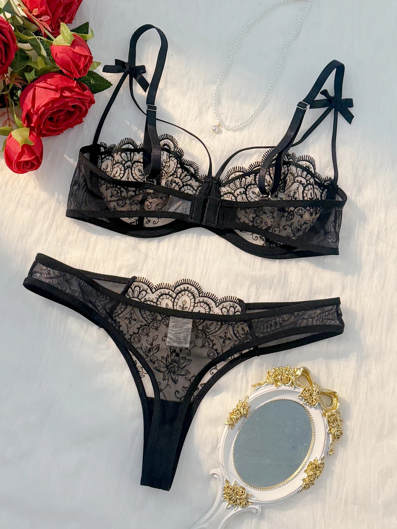 Ensemble Lingerie Noir Semi-Transparent à Nœud